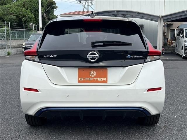 NISSAN LEAF 2021