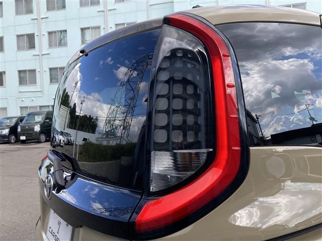 TOYOTA SIENTA HYBRID 2024