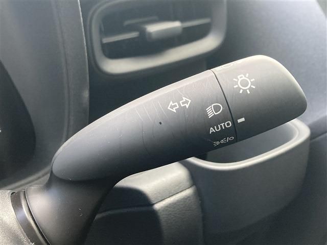 TOYOTA SIENTA HYBRID 2024