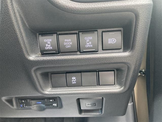 TOYOTA SIENTA HYBRID 2024