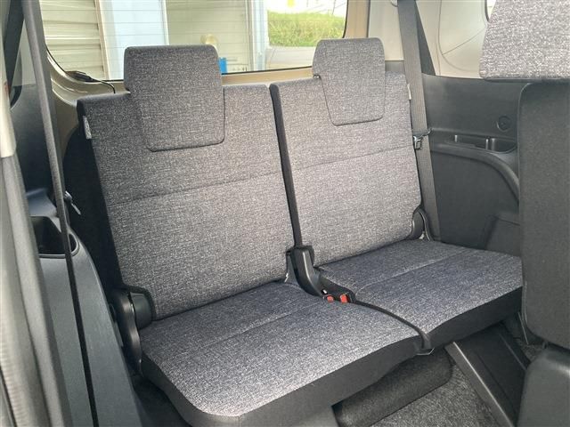 TOYOTA SIENTA HYBRID 2024