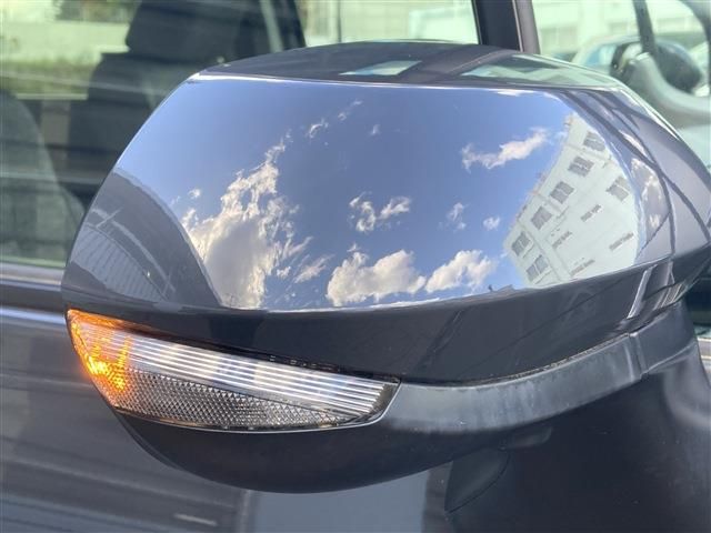 TOYOTA SIENTA HYBRID 2022