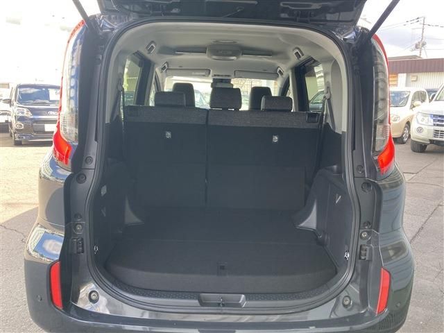 TOYOTA SIENTA HYBRID 2022