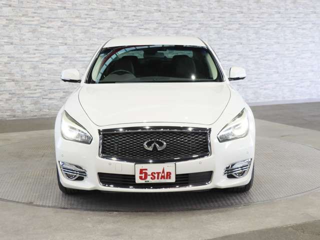 NISSAN FUGA HYBRID 2015