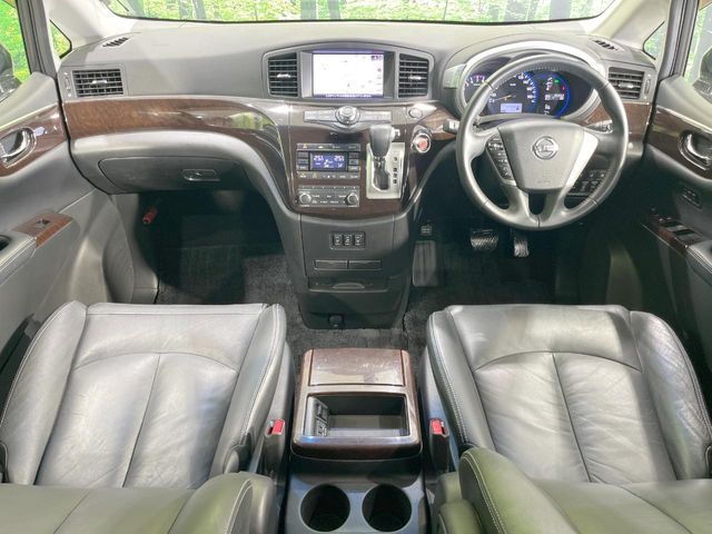 NISSAN ELGRAND  4WD 2012