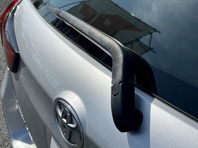 TOYOTA COROLLA FIELDER 2016