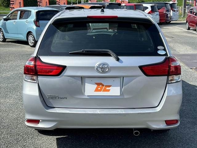 TOYOTA COROLLA FIELDER 2016