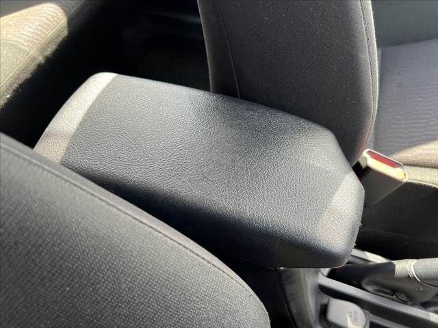 TOYOTA COROLLA FIELDER 2016