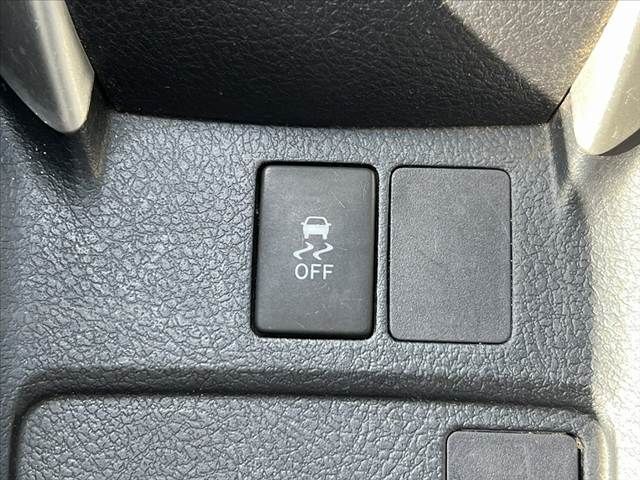 TOYOTA COROLLA FIELDER 2016