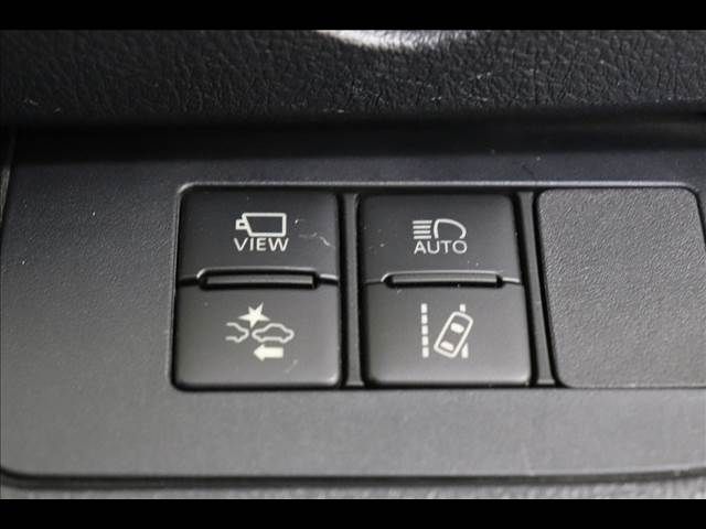 TOYOTA SIENTA HYBRID 2019