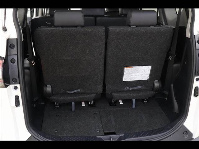 TOYOTA SIENTA HYBRID 2019