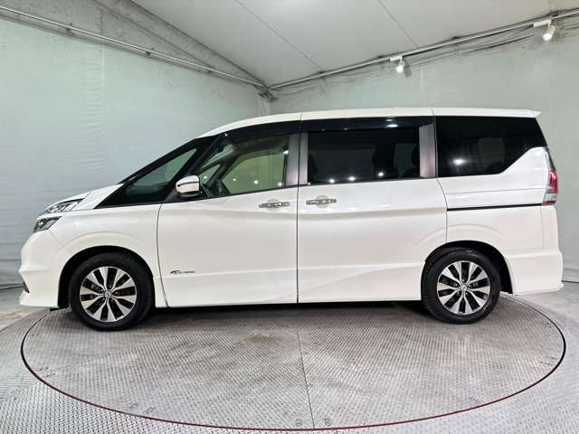 NISSAN SERENA  WG 2017