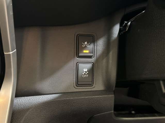 NISSAN SERENA  WG 2017