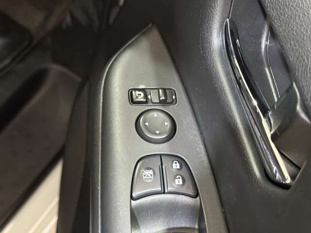 NISSAN SERENA  WG 2017