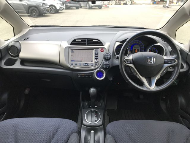 HONDA FIT HYBRID 2011