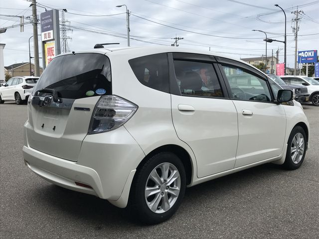 HONDA FIT HYBRID 2011
