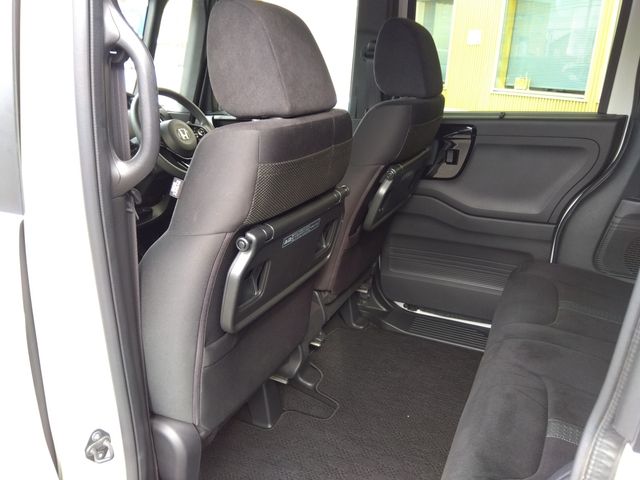 HONDA N BOX CUSTOM 2021