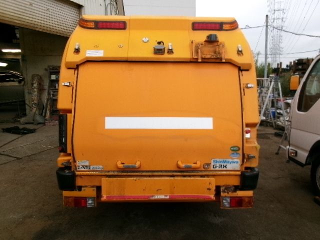 ISUZU ELF 2013