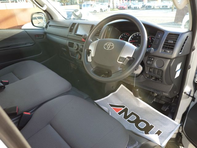 TOYOTA HIACE van 1.15t 2WD 2020