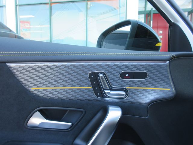 MERCEDES BENZ MERCEDES AMG A class 2024