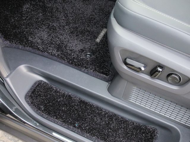 TOYOTA ???? LM500h 2024