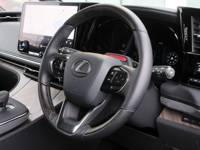 TOYOTA ???? LM500h 2024