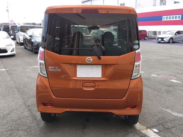 NISSAN DAYZ ROOX 2018