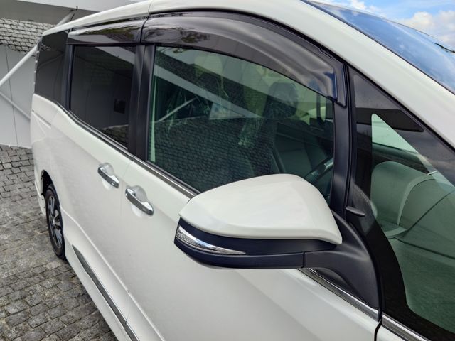 TOYOTA ESQUIRE HYBRID 2018