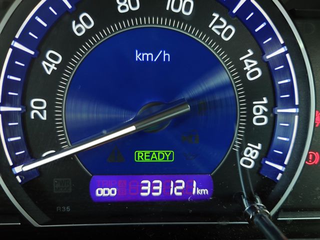 TOYOTA ESQUIRE HYBRID 2018