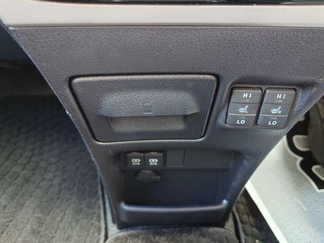 TOYOTA ESQUIRE HYBRID 2018