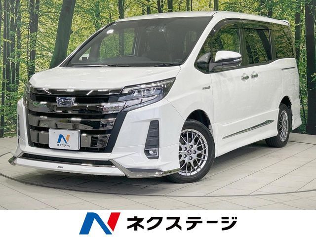 TOYOTA NOAH HYBRID 2017