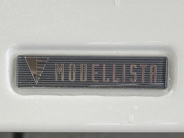 TOYOTA NOAH HYBRID 2017