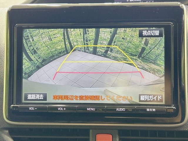 TOYOTA NOAH HYBRID 2017