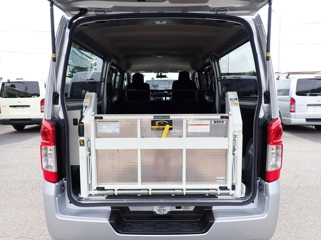 NISSAN NV350 CARAVAN 2020