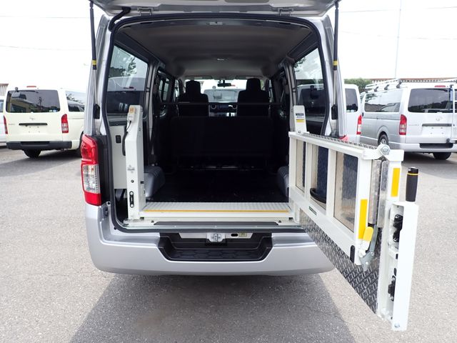 NISSAN NV350 CARAVAN 2020
