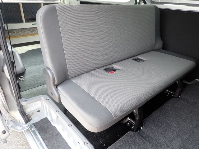 NISSAN NV350 CARAVAN 2020