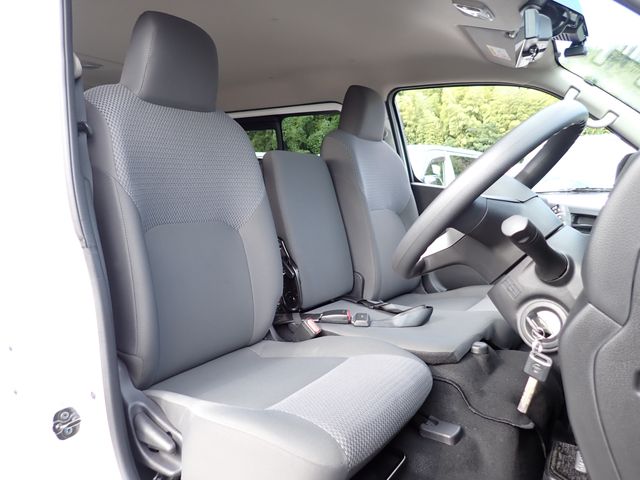 NISSAN CARAVAN van 1.2t 2WD 2023