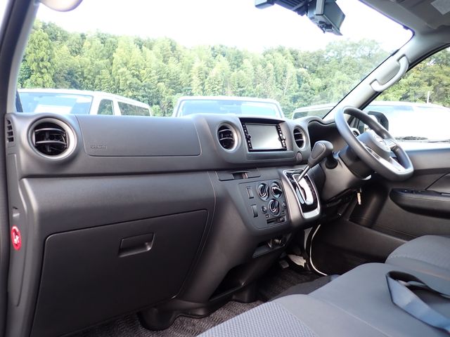 NISSAN CARAVAN van 1.2t 2WD 2023