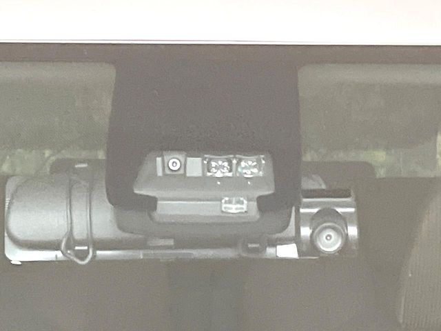 TOYOTA SIENTA HYBRID 2016