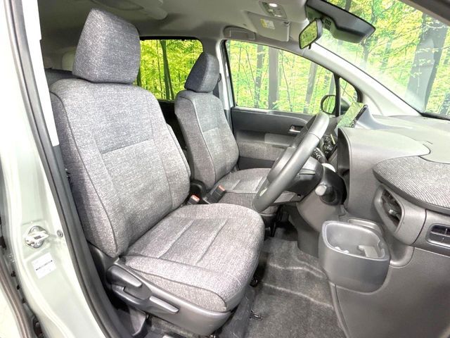 TOYOTA SIENTA HYBRID 2023