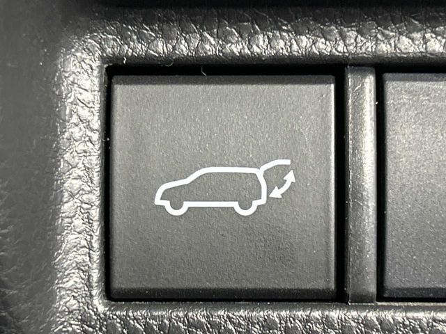 TOYOTA HARRIER HYBRID 2020