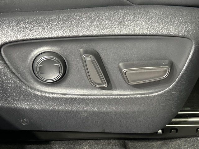 TOYOTA HARRIER HYBRID 2020