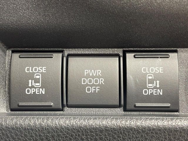 TOYOTA SIENTA HYBRID 2024