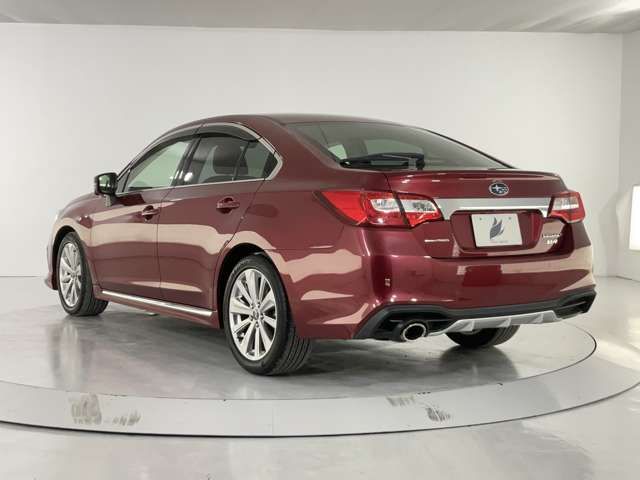 SUBARU LEGACY B4 2017