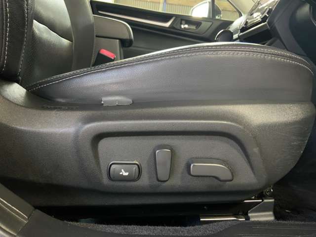 SUBARU LEGACY B4 2017