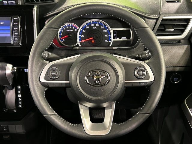 TOYOTA ROOMY 2021
