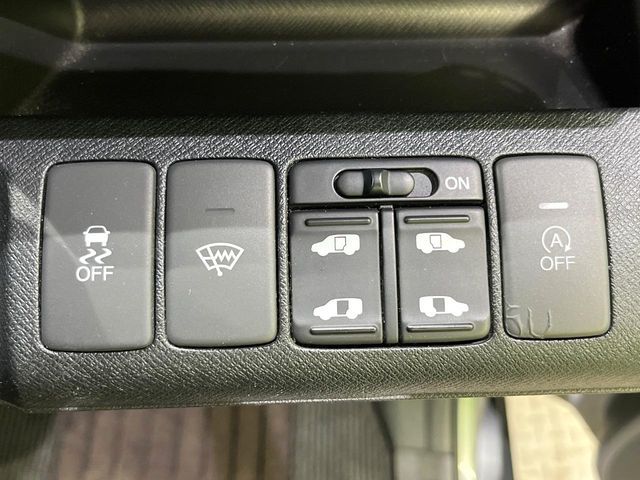 HONDA STEPWAGON SPADA 4WD 2013