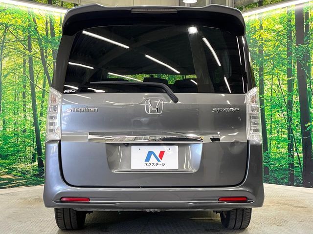 HONDA STEPWAGON SPADA 4WD 2013