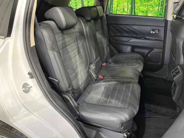 MITSUBISHI OUTLANDER PHEV 2019