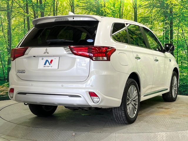 MITSUBISHI OUTLANDER PHEV 2019